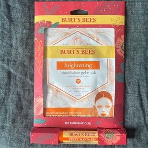 Burt’s Bees Natural Me Moment Duo